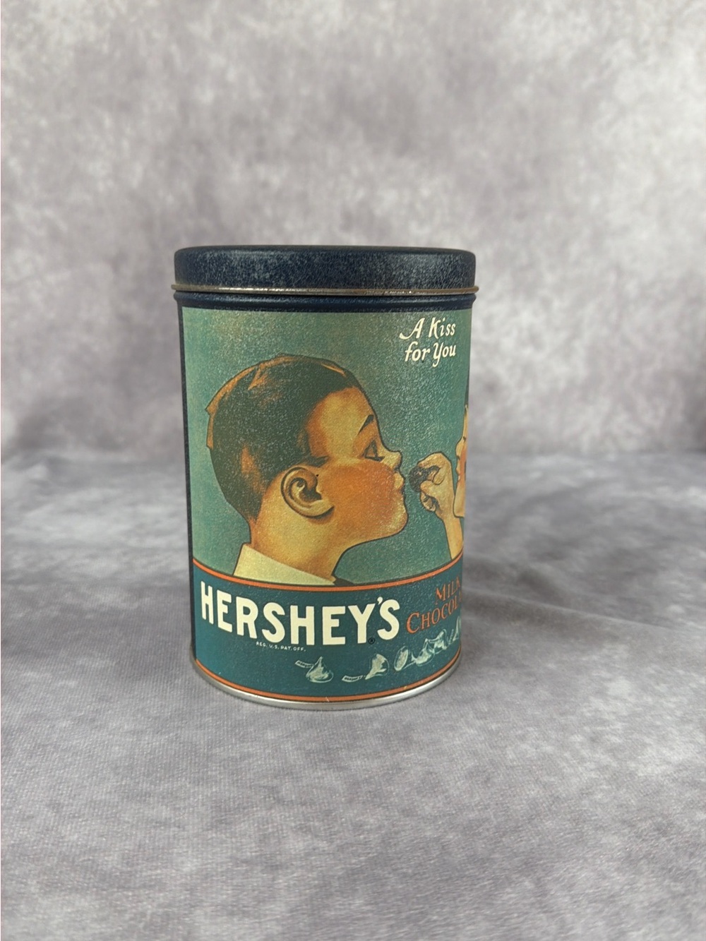 Vintage 1980 Hershey’s Kisses Milk Chocolate Tin Can A Kiss For You Collectible